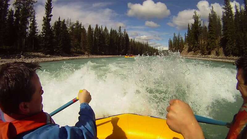 Jasper National Park: 2-Hour Whitewater Rafting - The Role of the Licensed River Guides