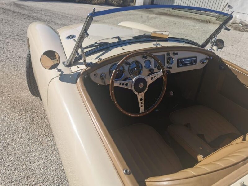 Javea: Classic Car 1/2 Day Self-Guided Tour - Practical Details: Meeting Point and Booking Flexibility
