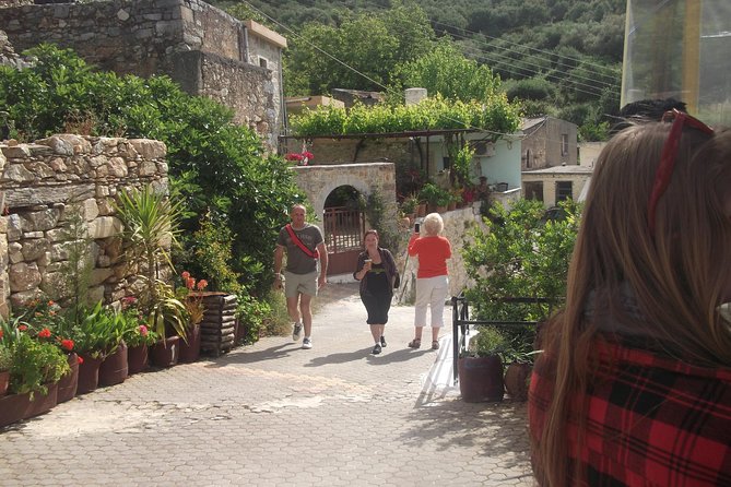 Jeep Safari 4x4 Crete real off road mountain tracks with Lunch from Hersonissos - Lunch in Kalo Chorio with Mountain Views