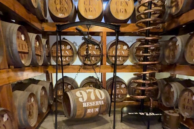 Jeep Safari 4x4 Madeira Pico areeiro, Santana, Ponta Sao Lourenço - Off-Road Trekking through Laurissilva Forest