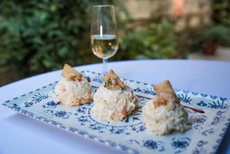 Jerez: Flamenco Show and Menú at Tablao Puro Arte 2025 - Experience a Genuine Flamenco Show at Tablao Puro Arte in Jerez