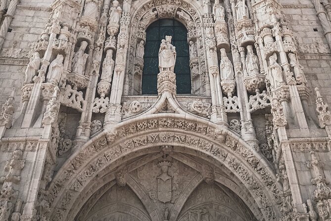 Jeronimos Monastery Guided Tour - Small Groups - Tickets Included - The Benefits of a Small Group Experience