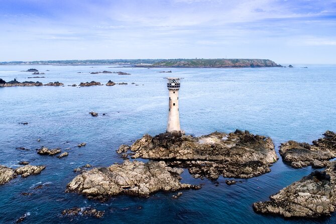 Jersey Tour App Hidden Gems Game and Big Britain Quiz UK - The Challenge of Technology and User Experience