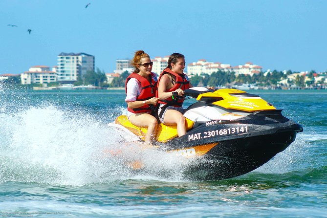 Jet Ski Rentals in Cancun: 30-Minute Option (Shared Jetski) - The Role of the Professional Guide