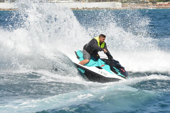 JET SKI TOUR Experience 1 Hour. - Group Size and Inclusiveness