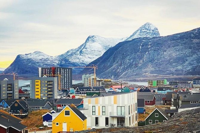 Jewels of Nuuk  Guided Walking Tour - The Tour’s Pacing and Accessibility