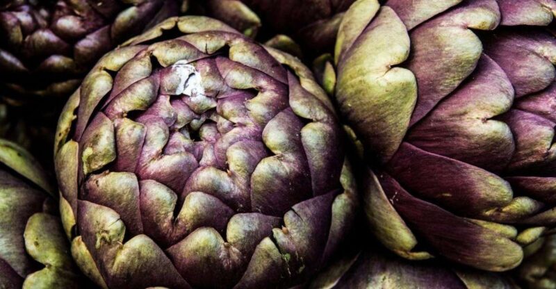 Jewish Ghetto Walk and its influence in the Roman cuisine - Roman Pizza Rossa and the Family-Run Patisserie