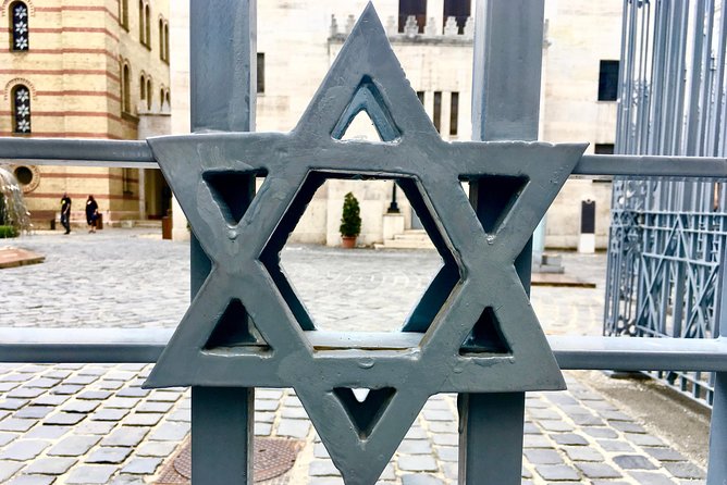 Jewish Heritage of Budapest - Private Tour - Honoring the Heroism of Carl Lutz at a Memorial Site