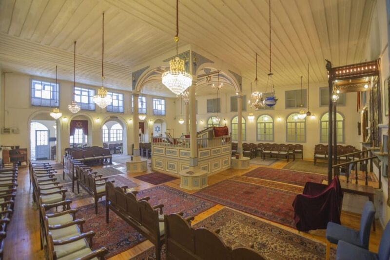 Jewish Heritage Tour - Visiting Key Landmarks: Izmir Castle and Konak Square