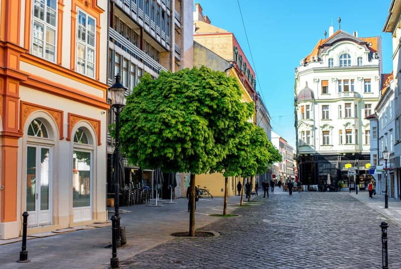 Jewish History of Bratislava Old Town Private Walking Tour - The Guides Approach and Personal Touch