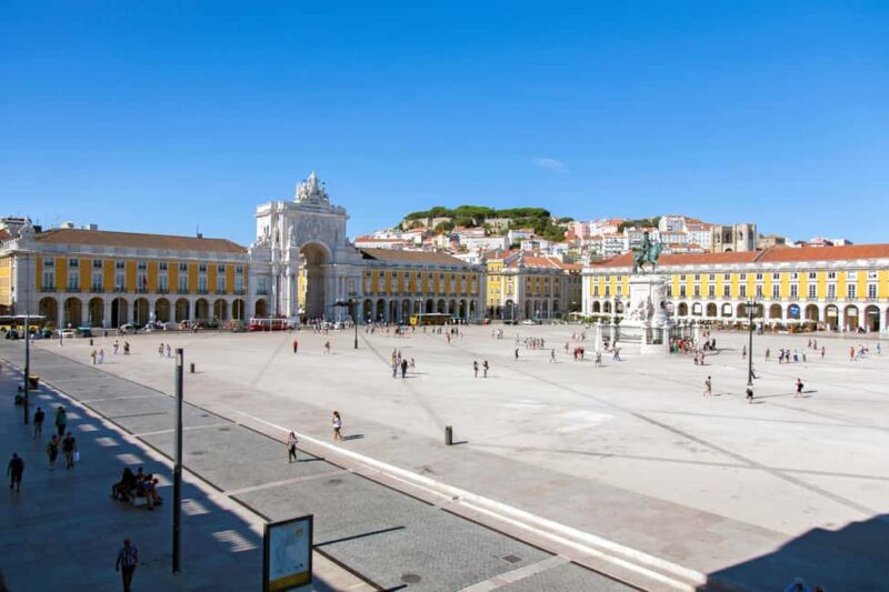 Jewish Lisbon Private Tour with Local Guide and Pickup - The Influential Jewish Families of Chiado