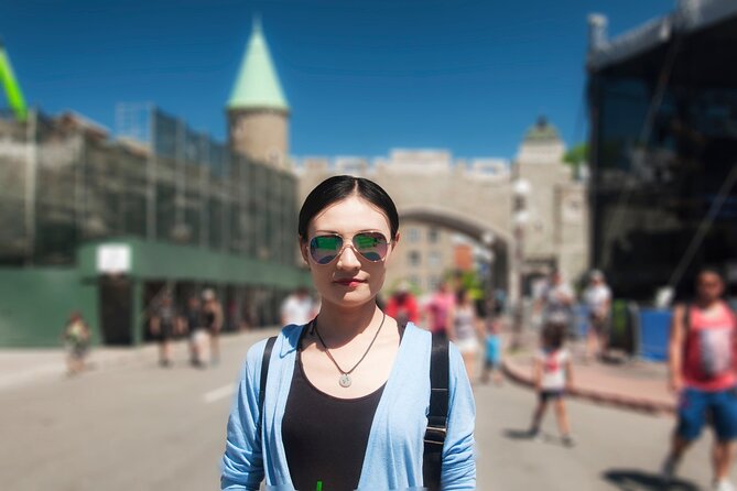 Jewish Sites Montreal Mile End Private Guided Walking Tour - Admiring the Architecture of Congregation Belz