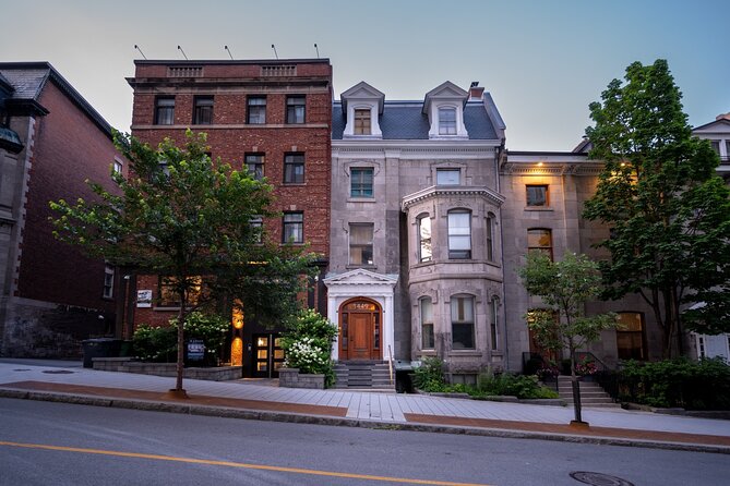 Jewish Sites Montreal Mile End Private Guided Walking Tour - Exploring Rue Hutchison’s Orthodox Synagogue