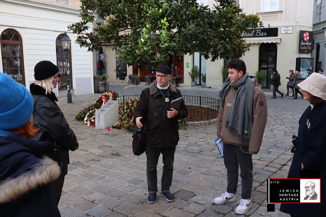 Jewish Vienna Inner City Private Walking Tour - Exploring the Role of Jewish Court Suppliers at Kohlmarkt