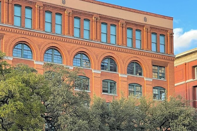 JFK Assassination Tour with Lee Harvey Oswald Rooming House - Visit the Scene of J.D. Tippit’s Murder