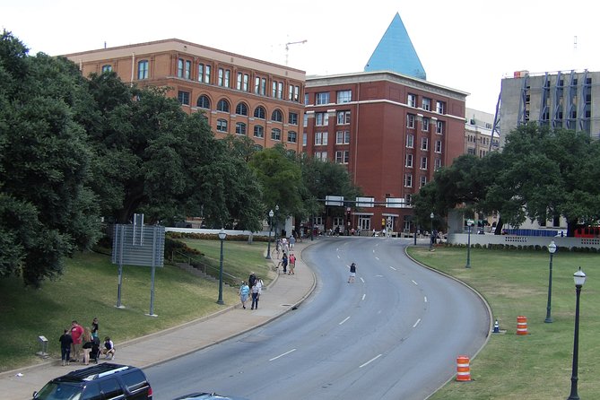 JFK Assassination Tour with Oswald's Rooming House - The Starting Point at John F. Kennedy Memorial Plaza