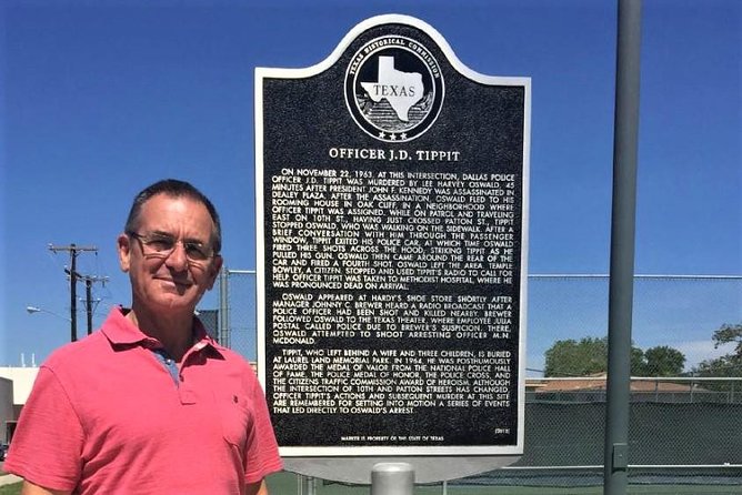 JFK Historical Tour - Visiting the Dallas Police Headquarters at Main Street Garden