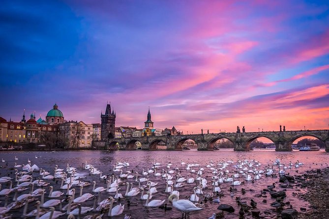 Johnny's Prague Photography Tour - Key Points