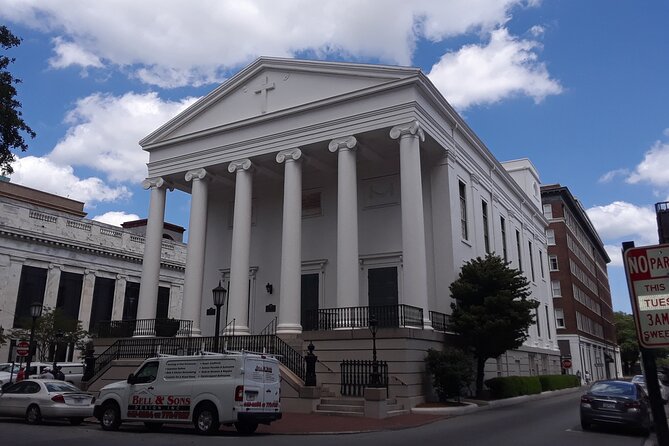 Johnson Square to Independent Presbyterian: A Self-Guided Audio Tour of Savannah - Key Points