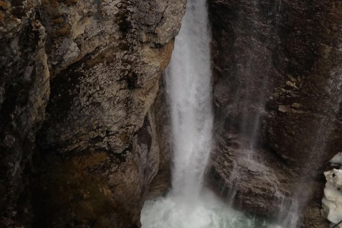Johnston Canyon - Logistical Details: Meeting Point and Departure Time