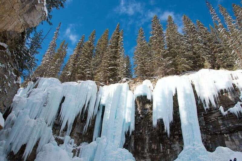 Johnston Canyon Ice Adventure A Winter Wonderland Experience - The Role of Guides and Multilingual Support