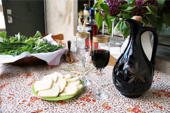 Join a Local for a Market Tour, Cooking Class and Meal in her Tbilisi Home - Key Points