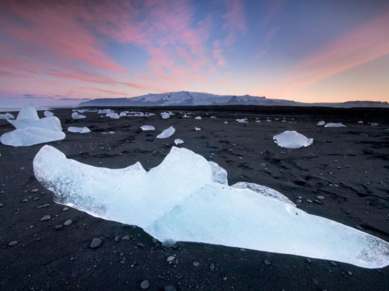 Jökulsárlón Floating Glacier & Diamond Beach Day Tour - The Unique Features of Diamond Beach