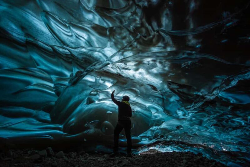 Jökulsárlón: Glacier Hike to a Remote Ice Cave - Comparing This Tour to Other Ice Cave Experiences