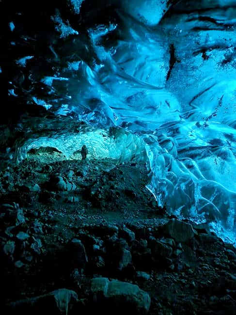 Jökulsárlón Ice Cave Tour - Inside Vatnajökull glacier - Explore Vatnajökull’s Natural Ice Caves in a Small-Group Setting