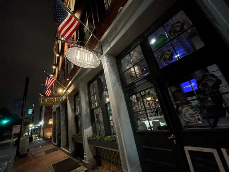 Jonathans Original Savannah Haunted Pub Crawl - Discover Savannah’s Haunted Watering Holes with Jonathans Original Pub Crawl