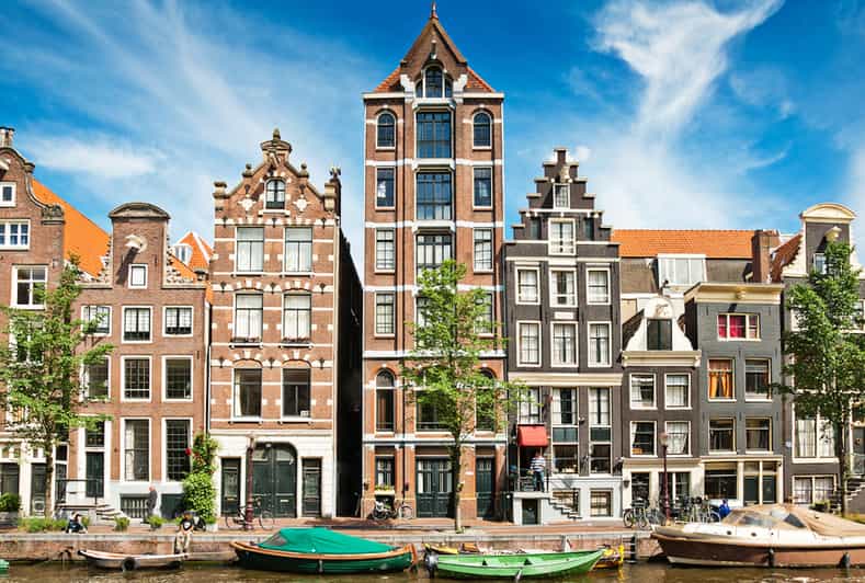 Jordaan, Anne Frank and Leidseplein tour in English - Exploring Amsterdam’s Iconic Canal Ring and 17th-Century Heritage
