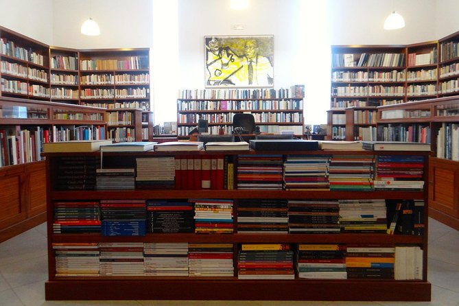 Jose Saramago House and Library Museum Tickets - Timing and Crowd Levels