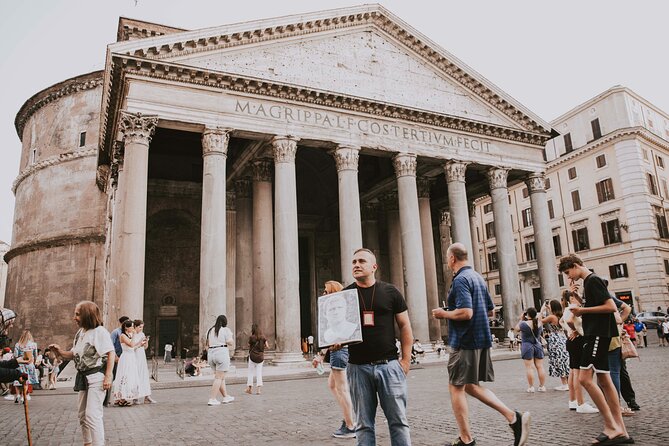 Julius Caesar and the Emperors' Nighttime Stories - Key Points