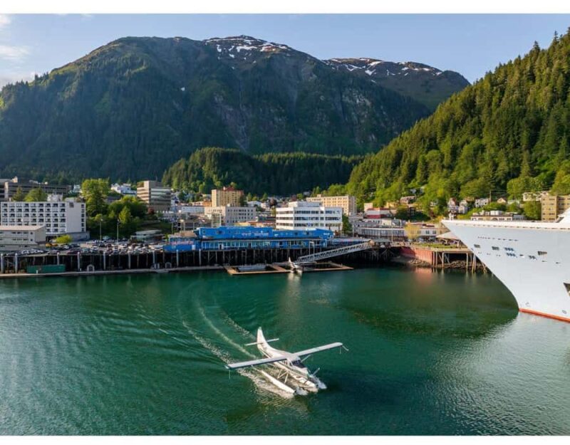 Juneau: 5-Glacier Flightseeing Discovery by Seaplane - The Aircraft: Classic De Havilland Otter Floatplane