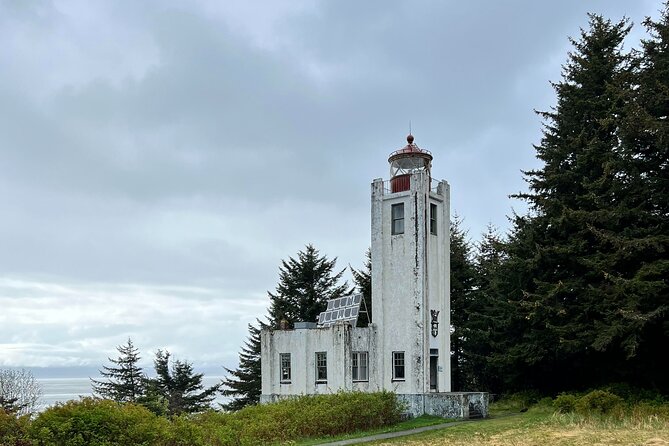 Juneau Lighthouse Tours - Whale watching & Lighthouse Combo - Sentinel Island: The Historic Lighthouse in the Heart of the Whale Habitat