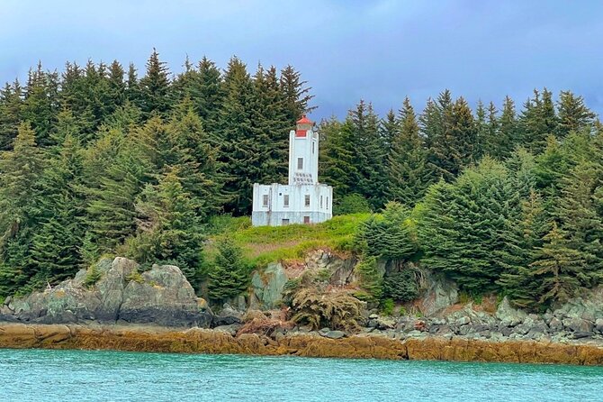 Juneau Lighthouse Tours - Whale watching & Lighthouse Combo - Practical Details: Meeting Point, Transportation, and Group Size