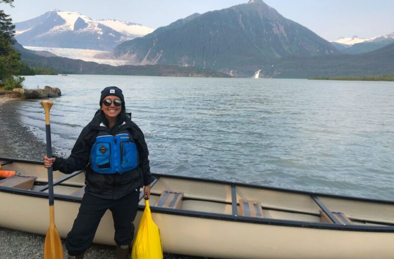 Juneau: Mendenhall Lake Canoe Tour - Guides and Their Knowledgeability
