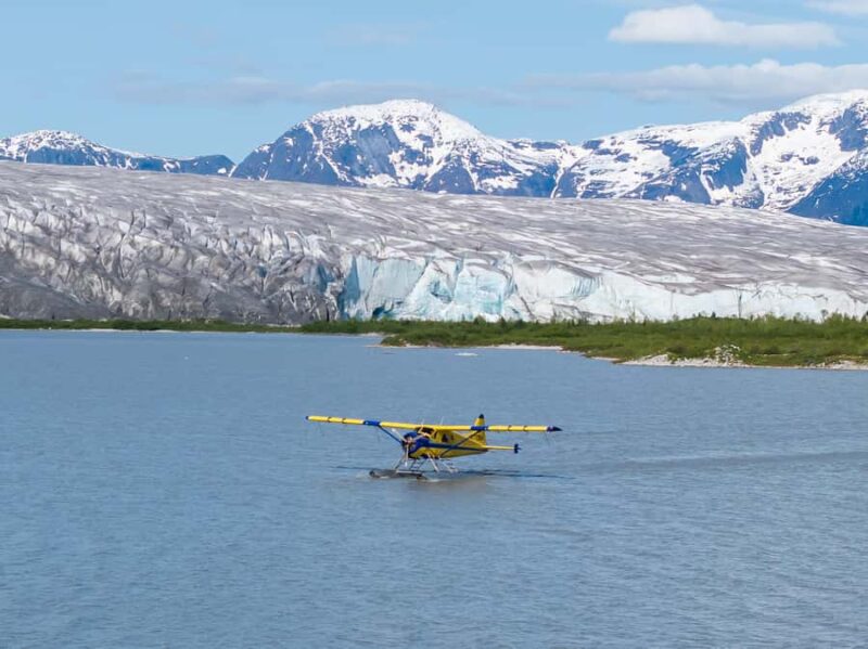 Juneau: Norris Adventure Seaplane, Paddle & Glacier Hike - Glacial Exploration with Micro-Spikes and Panoramic Views