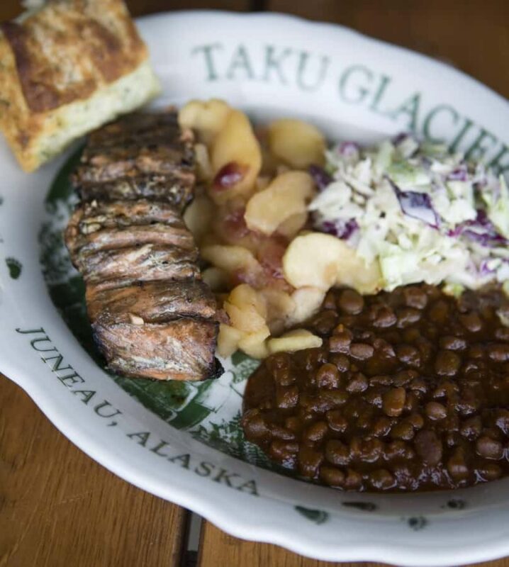 Juneau: Taku Glacier Lodge 5-Glacier Flight & Feast - Key Points