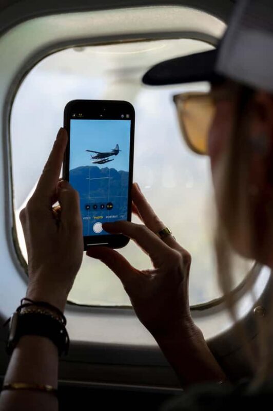 Juneau: Taku Glacier Lodge 5-Glacier Flight & Feast - Final Glance at the Glaciers: Spectacular Flyby on Return