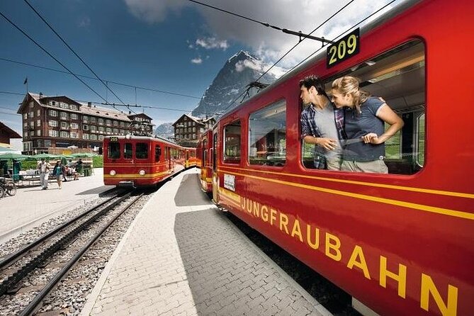 Jungfraujoch Day Trip from Zurich: Swiss Alps & Bernese Oberland - Logistics, Tour Guides, and Group Size