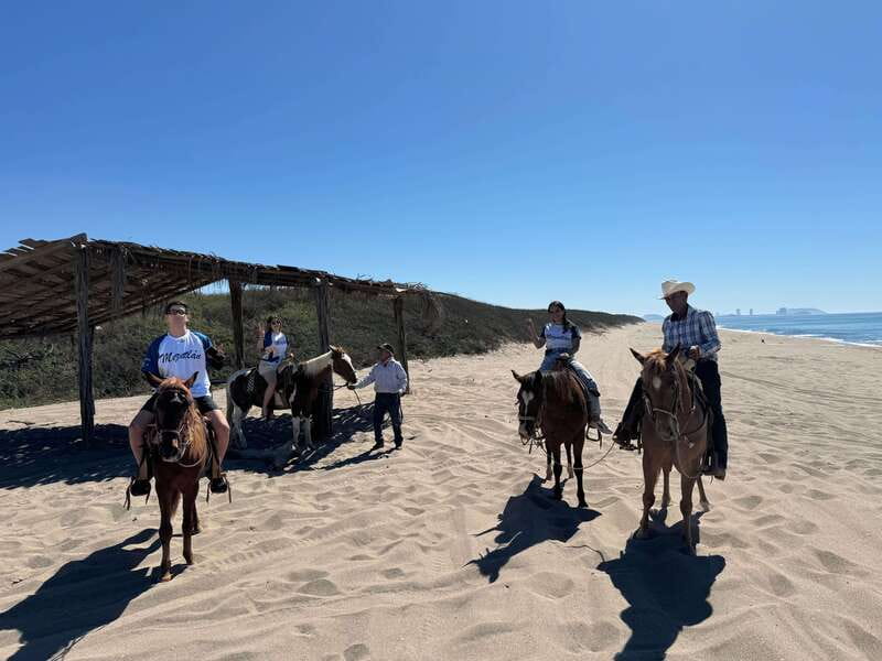 Jungle and beach horseback ride + lunch + mezcal - Discover the Jungle and Beach Horseback Adventure in Sinaloa