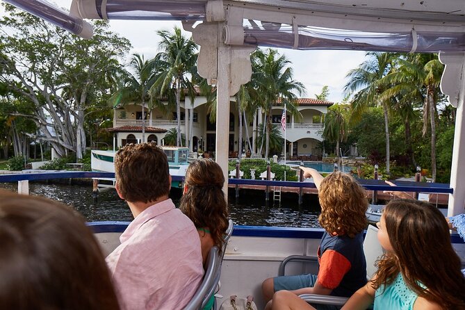 Jungle Queen Riverboat 90-Minute Narrated Sightseeing Cruise in Fort Lauderdale - What Sets This Tour Apart from Other Fort Lauderdale Excursions