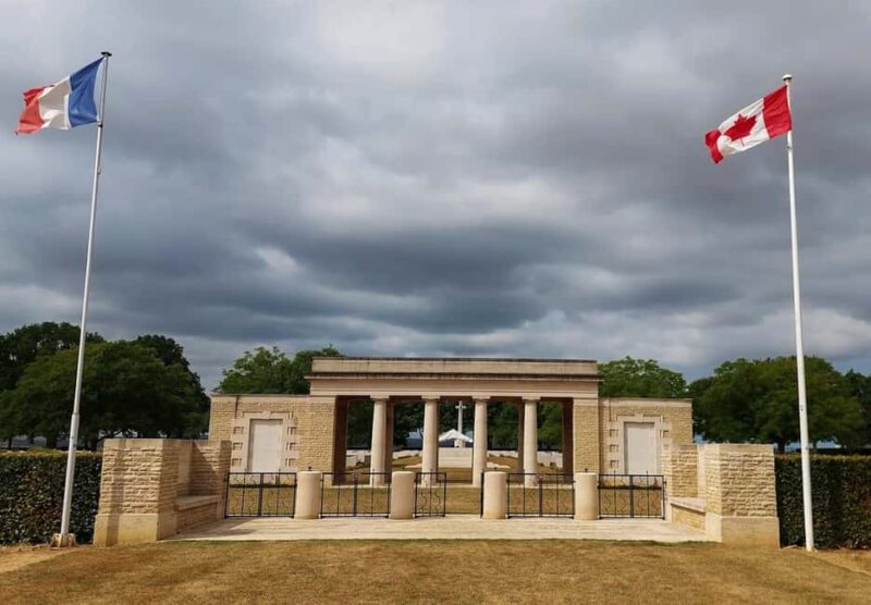 Juno Beach & Beyond: A Private Canadian D-Day Tribute Tour - Exploring the Juno Beach Centre Museum