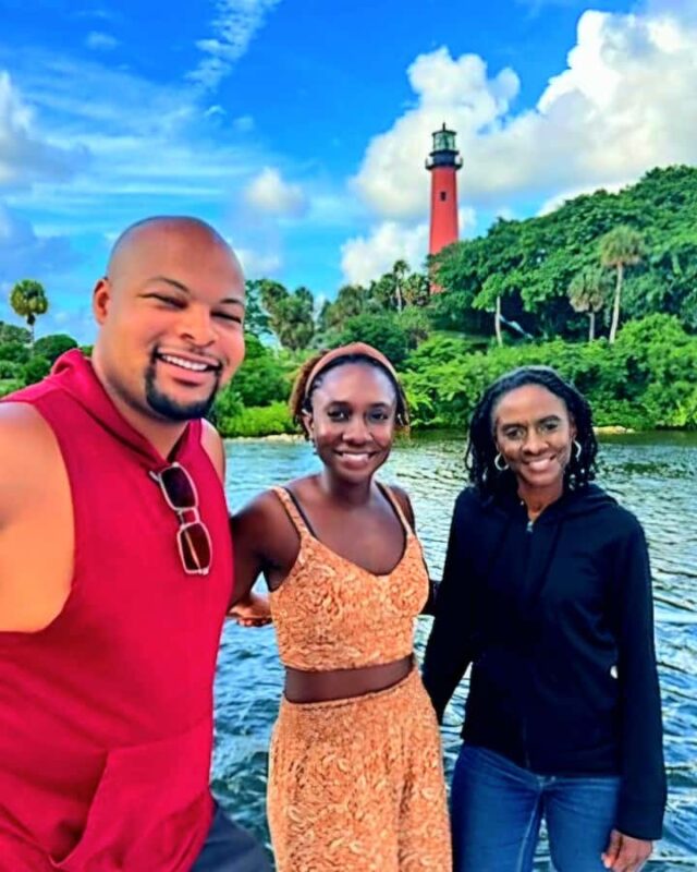 Jupiter, Florida: Intracoastal Waterway Cruise - Sunset Views and the "Jupiter Style" Atmosphere