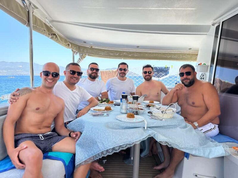 Ka: Day Sailing Catamaran Trip with Lunch and Snorkeling - Key Points