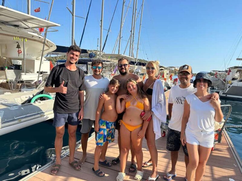 Ka: Day Sailing Catamaran Trip with Lunch and Snorkeling - Final Swim and Relaxation Before Returning