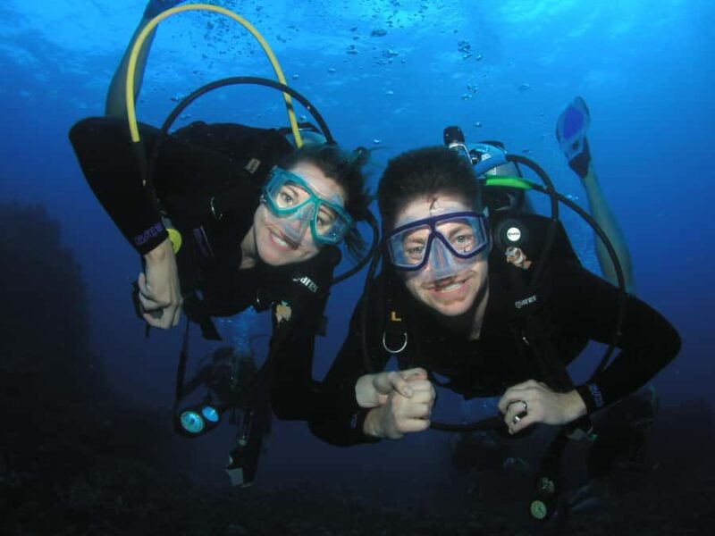 Kaanapali Lahaina: Intro Scuba Dive in Maui Strong Swimmers - The Expertise of In2Scuba Diving Maui Dive Co.