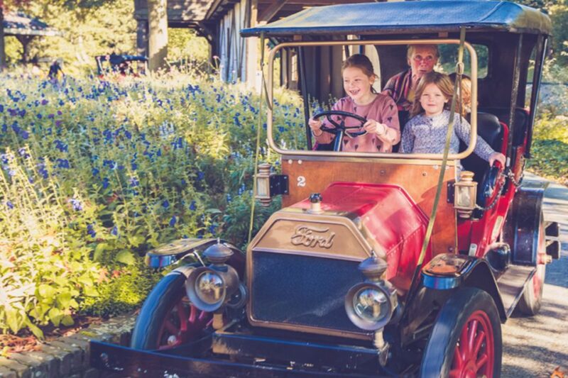 Kaatsheuvel: Efteling Theme Park Day Admission Ticket - Enchanting Dark Rides and Themed Experiences