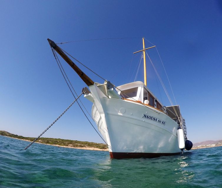 Kaiki cruise to Antiparos & Despotiko including BBQ lunch - The Charm of a Traditional Greek Kaiki